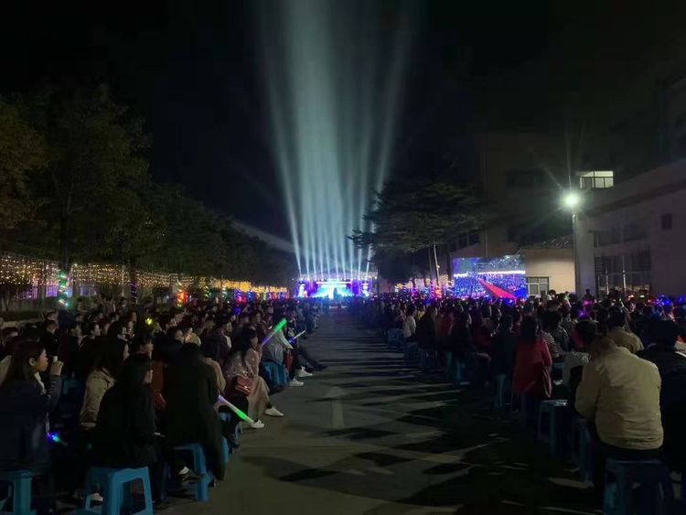 HJC�ƽ�ǹ�������ӭ�´��߰佱���